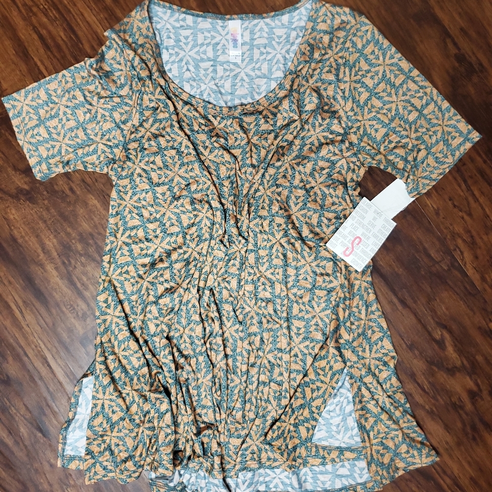 LuLaRoe Perfect Tee
